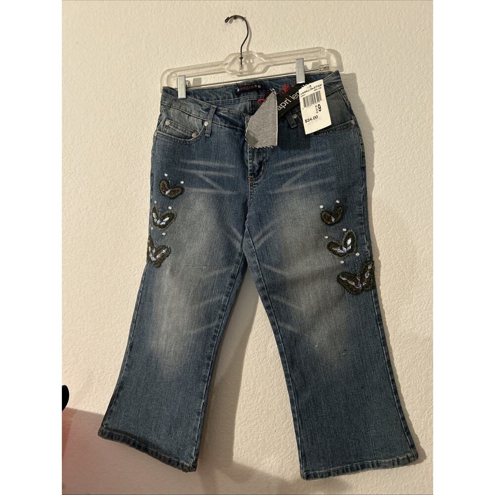 Women’s Vanilla Capris Den Size 9 NWT With Butterflies